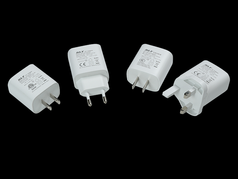 B35 PD20w charger CN plug
