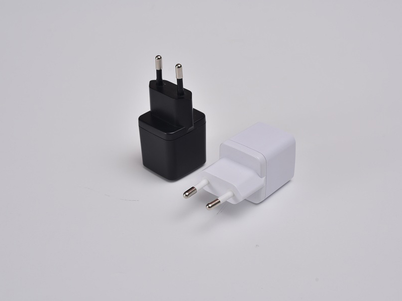 B46 GaN30W PD20W充電器